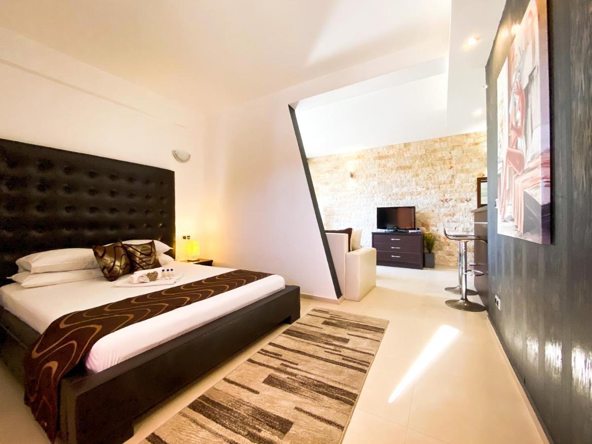 Residence Apartments 4*